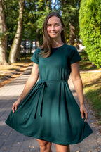 Feminin bambuskjole til graviditet og amming