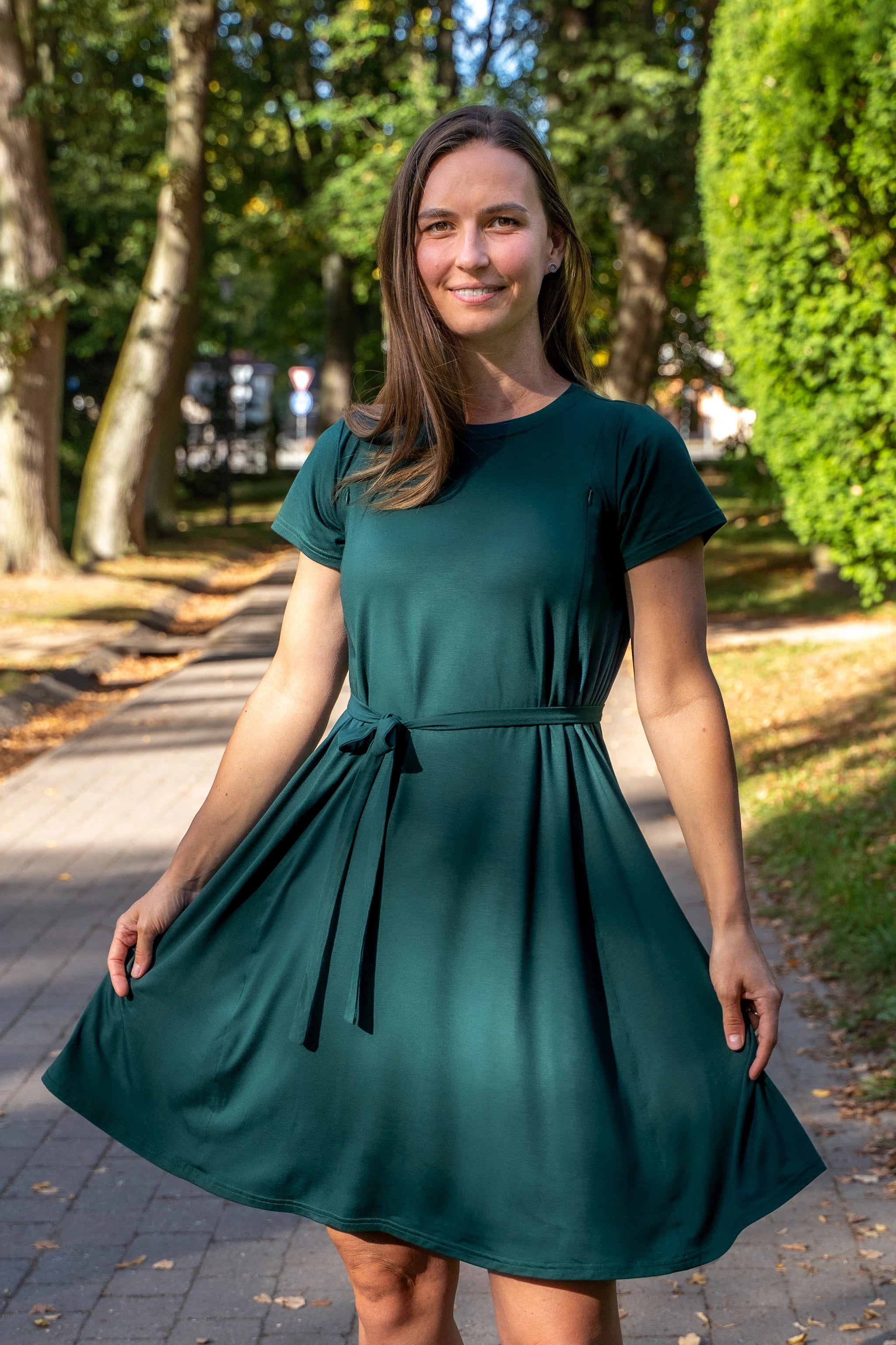 Feminin bambuskjole til graviditet og amming
